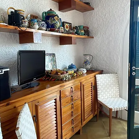 Luxury Sea View La Birbirella 康加德马里尼